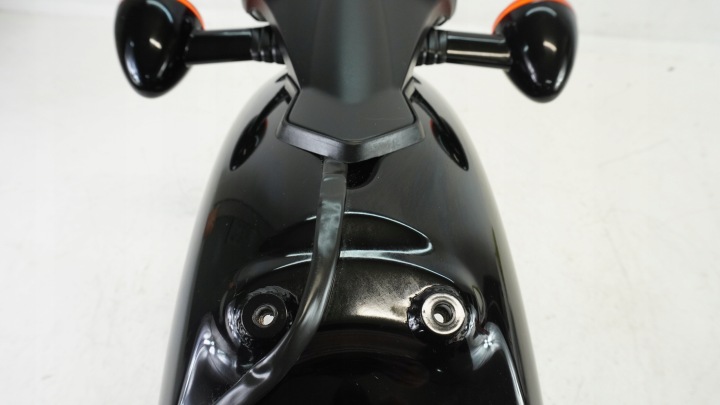 H181 TRIUMPH BONNEVILLE T100 T120 AILE PASSAGE DE ROUE PHARE CLIGNOTANTS ARRIÈRE