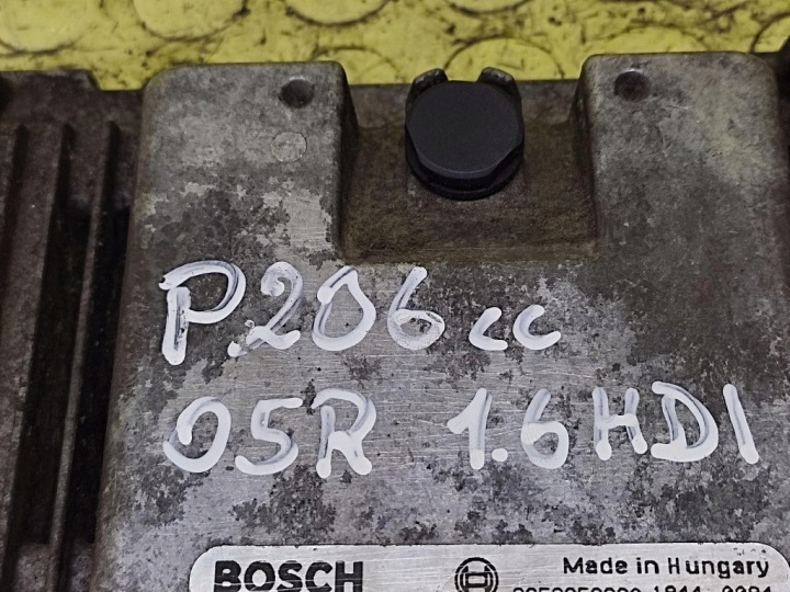 PEUGEOT 206 1.6 HDI CONTRÔLEUR MOTEUR 0281011628