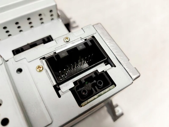 JAGUAR S-TYPE RADIO AVEC CD NAVIGATION 2 DIN