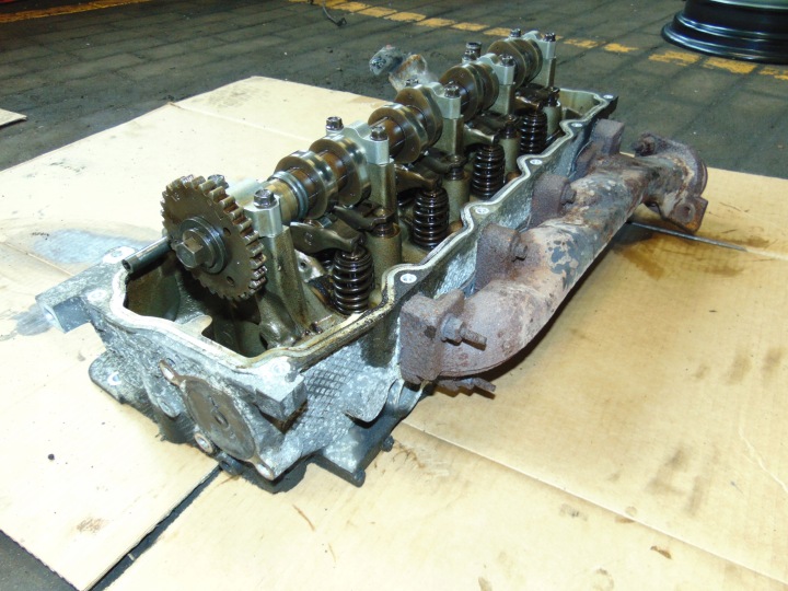 CULASSE GAUCHE ARBRE DODGE RAM III 2001R- 4.7 V8 ESSENCE EUROPE