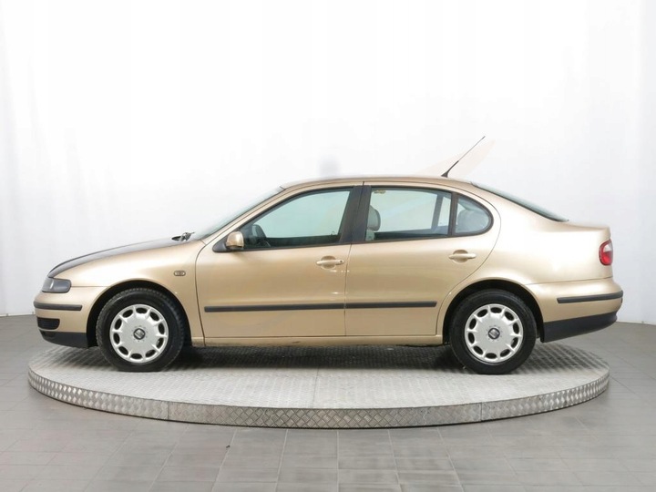 SEAT TOLEDO/LEON DE 5 PUERTAS 98-05 JUEGO OWIEWEK HEKO 