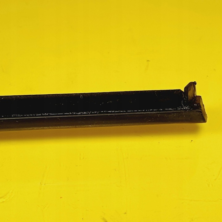 MOULURE RACLOIR DROIT AVANT PEUGEOT 407 COUPÉ 96507005 NR369