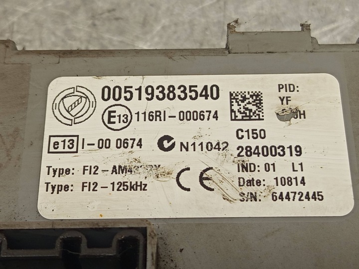 MODULE CONTRÔLEUR FUSIBLE FIAT DOBLO II 00519383540 CARROSSERIE COMPUTER