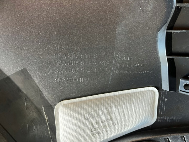 AUDI Q3 83A PARE-CHOCS ARRIÈRE PDC INSTALLATION ÉLECTRIQUE DIFFUSEUR LZ7G ORIGINAL 83A807511 2020R