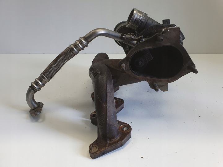 TURBOCOMPRESSEUR VW GOLF V 1.4 TSI TURBO 03C145701B