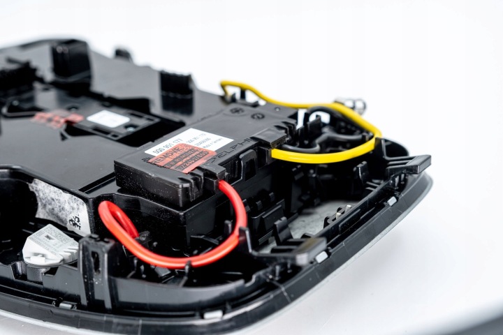 AMPOULE SUFITOWA AUDI Q5 SQ5 5Q0951177