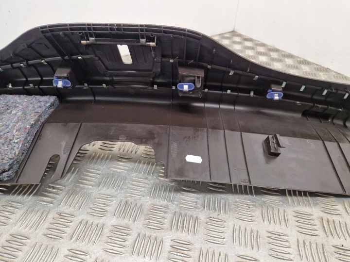 REVÊTEMENT SEUIL COUVERCLES DE COFFRE RENAULT ESPACE V (RFC) 849209814R