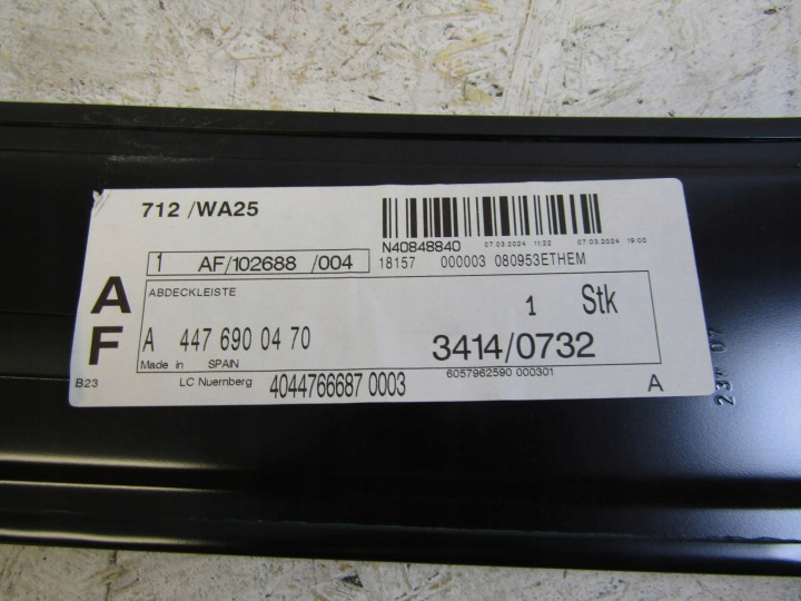MERCEDES VITO W447 PROTECTION GUIDES PORTE COULISSANTE A4476900470