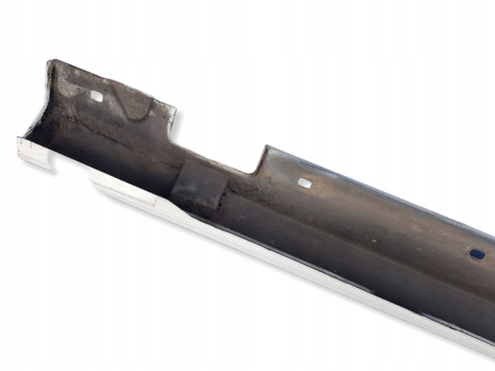 MOULURE SEUIL GAUCHE MERCEDES W212 AMG 2126901240 C799 799