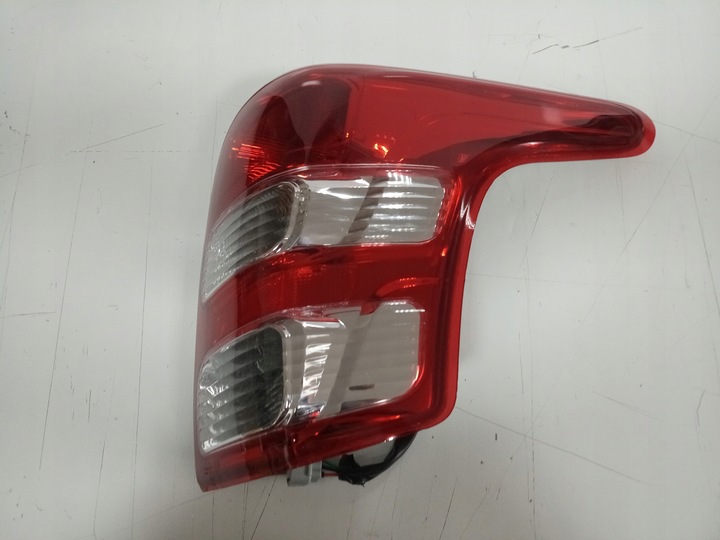 FARO PARTE TRASERA DERECHA TUNEZ RLMT01R MITSUBISHI L200 TRITON AÑO 2016 - 2020 