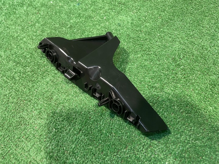 OPEL CORSA F FIXATION GLISSIÈRE PARE-CHOCS DROIT AVANT 9829335780