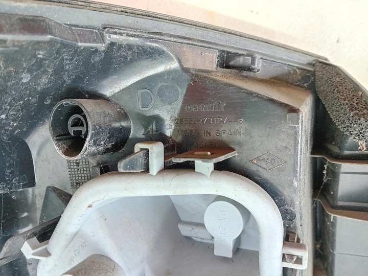 PHARES ARRIÈRE ENSEMBLE RENAULT CAPTUR 265502731R 265558548R