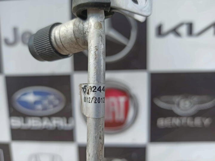 RENAULT CLIO IV FIL CONDUITES DE CLIMATISATION 1.5 DCI 924907813 924803929