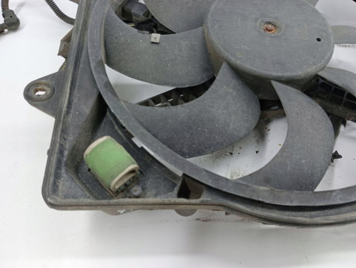 OPEL CORSA D 2007 ÉLECTRIQUE VENTILATEUR RADIATEUR