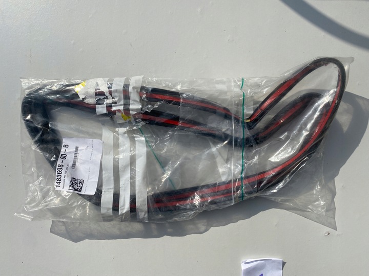 1483698-00-b tesla x gasket door right rear gor - Best Price