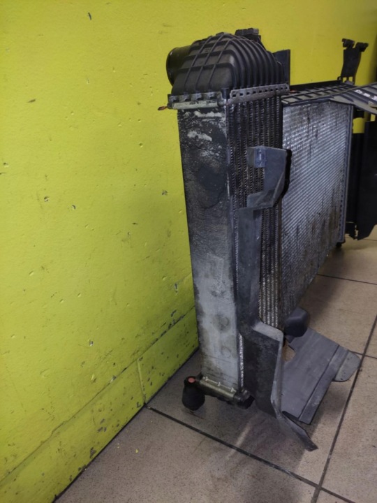 RENAULT KANGOO II 1.5 DCI RADIATEUR ÉCHANGEUR AIR-AIR VENTILATEUR