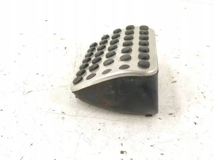 CAOUTCHOUC PÉDALE DE FREIN MERCEDES W201 W123 W124 W126 W140 R107 R129 1232910082