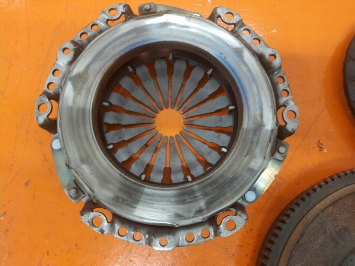 CITROEN C2 1.4 HDI 03-08 EMBRAYAGE VOLANT BI-MASSE DISQUE COLLIER 120038710