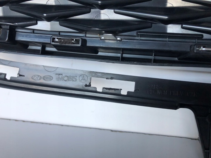 GRILLE CALANDRE PARE-CHOCS KIA CEED III 3 HYBRID