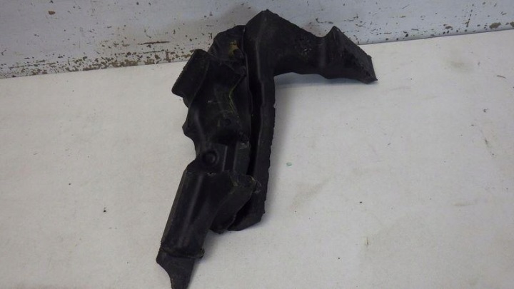 INSONORISATION PLASTIQUE GAUCHE VOLVO V40 II LIFT 31371932