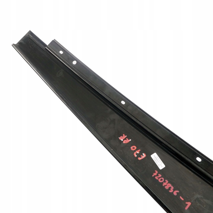 BMW X5 E70 REVÊTEMENT PROTECTION MONTANTS B PORTES ARRIÈRE PRAWO 7207836