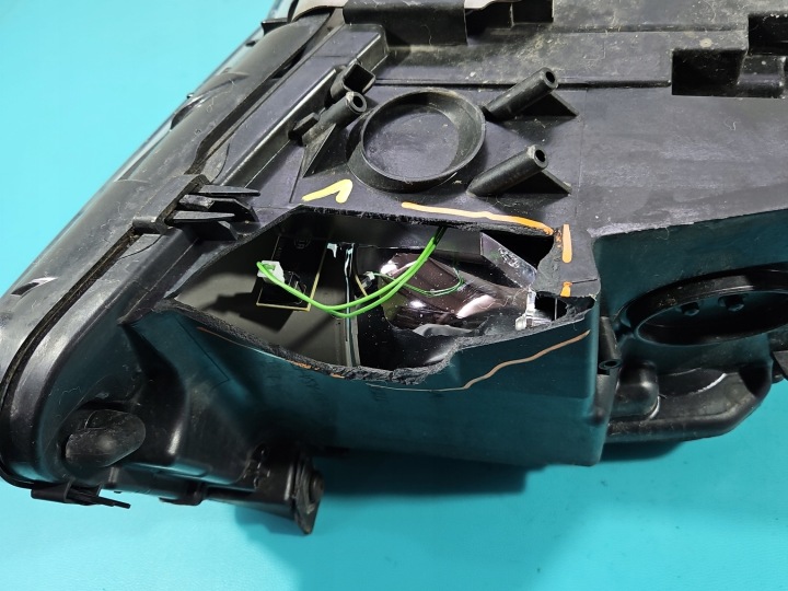 PROJECTEUR GAUCHE PHARE AVANT ORDINAIRE BMW F10 F11 EUROPE