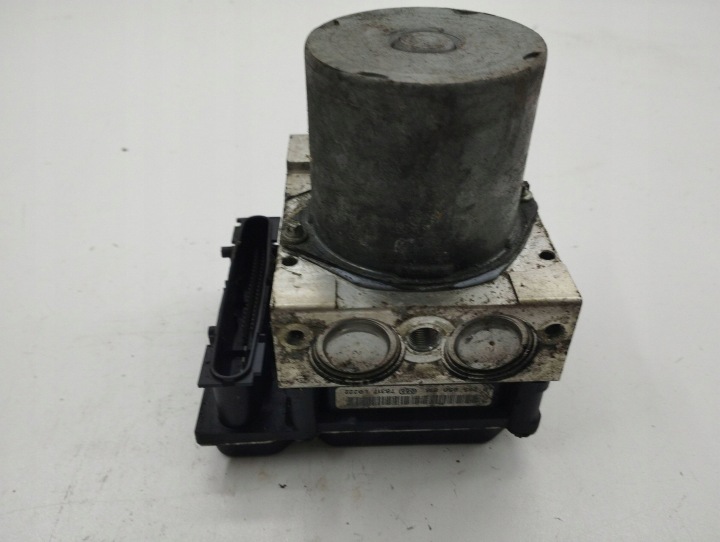 MERCEDES-BENZ A W169 2010 POMPE ABS