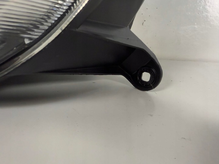 PHARE AVANT AVANT GAUCHE DACIA DUSTER I 1 2010- ORDINAIRE 2606000069R POUCES