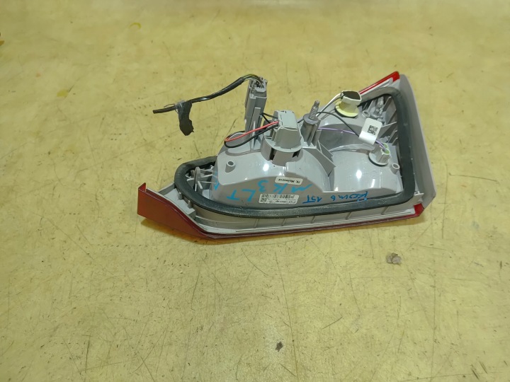 FOCUS MK3 UNIVERSEL LIFT PHARE DANS COUVERCLE DE COFFRE GAUCHE ARRIÈRE F1EB13A603BA 14-18