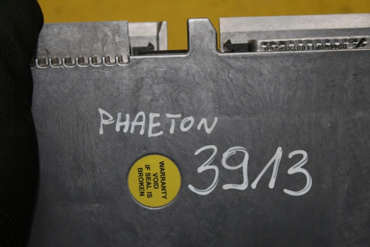 MODULE CONTRÔLEUR TÉLÉPHONE VW PHAETON 3D0035704D