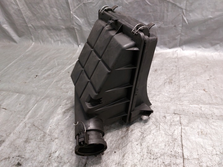 CHÂSSIS FILTRE AIR MERCEDES W208 2.0B
