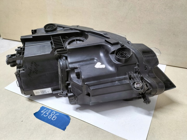 VW GOLF SPORTSVAN LIFT 517941006D PHARE DROITE