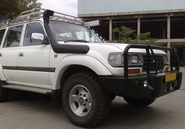 TOYOTA LAND CRUISER 80 | LEXUS 450 SNORKEL LLDPE | TOMADOR AIRE SNAKEMAN 