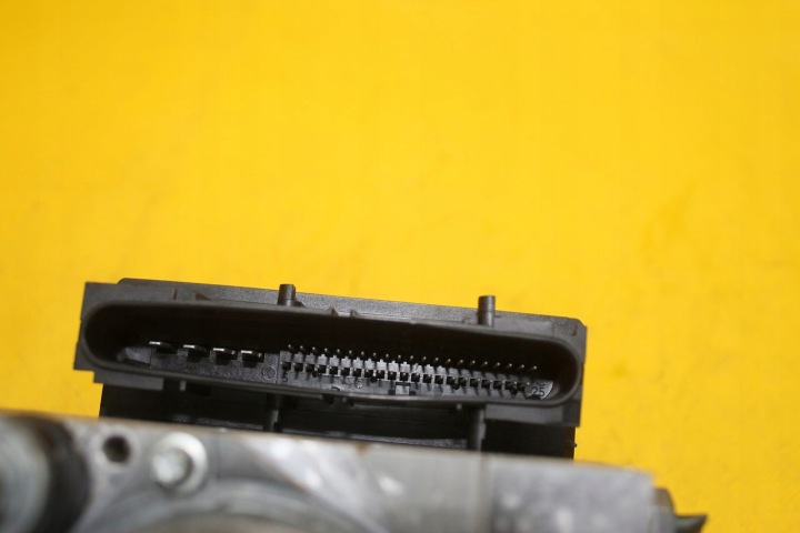 POMPE DE FREIN ABS RANGE ROVER SPORT L320 2.7 D 7H42-2C405-AE