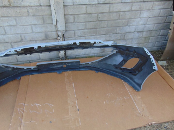 PARE-CHOCS AVANT PEUGEOT 308 T7 NEUF 12-9915 TAÏWAN
