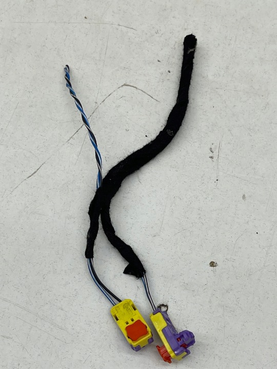AUDI VOLKSWAGEN SEAT SKODA PUCE PUCE RACCORD FIL AIRBAG 8T0972571B