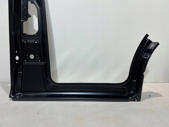 BRODERIE SEUIL CHÂSSIS PORTES POTEAU GAUCHE MERCEDES SPRINTER W910 A9106302300