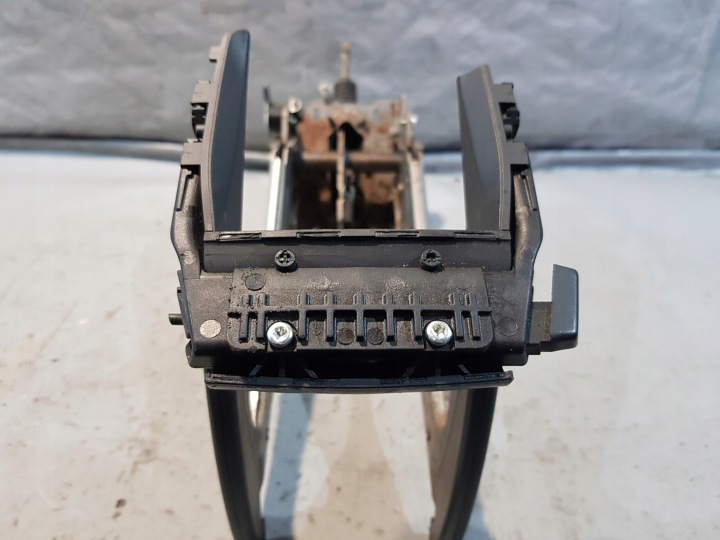 LEVIER FREINS MANUEL 13237304AR OPEL ZAFIRA B