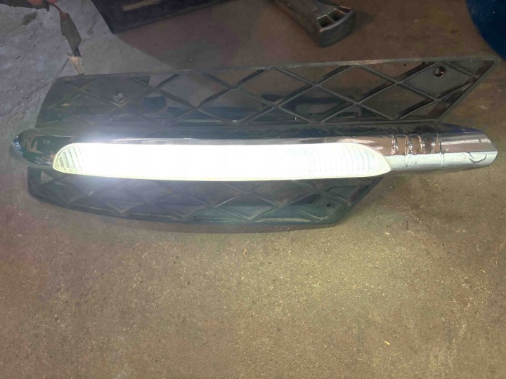 SUPPLÉMENTAIRE PHARE AVANT DROITE MERCEDES-BENZ SL (R231) 2318852265 4.7L