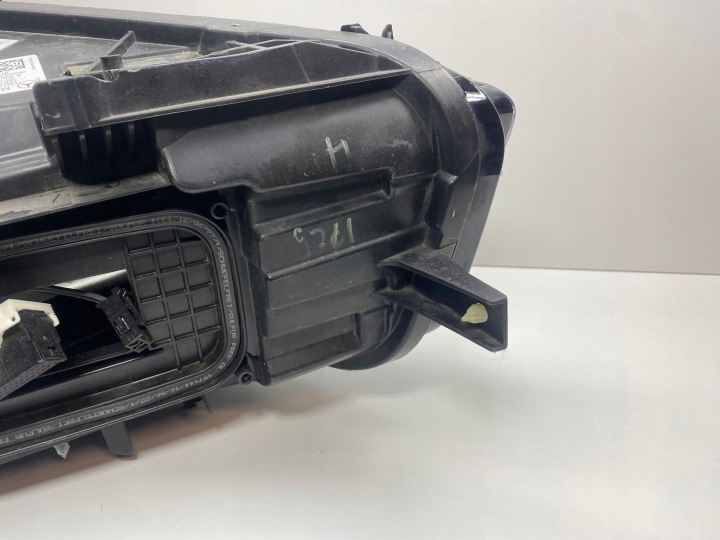 MERCEDES CITAN W420 PHARE GAUCHE GAUCHE AVANT AVANT A4209063800