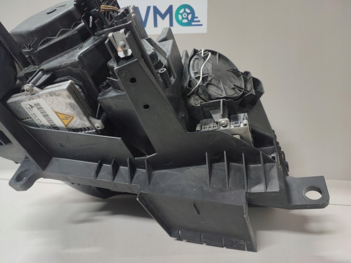 PHARE AVANT GAUCHE GAUCHE AVANT BMW X3 E83 XÉNON DYNAMIC 6923857