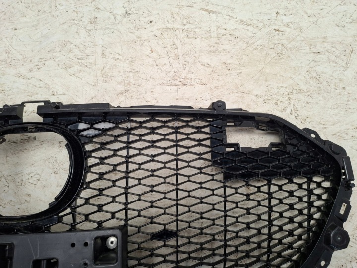 GRILLE CALANDRE MAZDA 3 BM 2019- BCKN-50711 EN BON ÉTAT