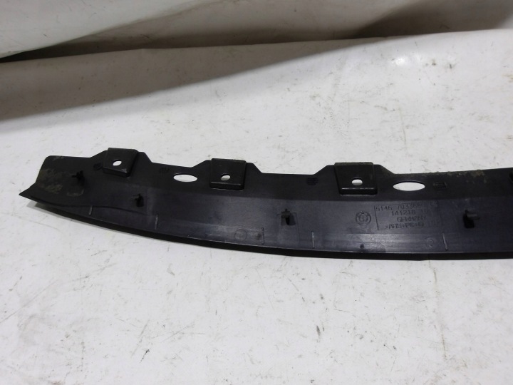 DOUBLURE DE PASSAGE DE ROUE PROTECTION GRILLE 7033680 BMW E60