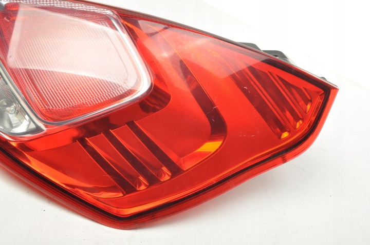 FORD FIESTA MK7 LIFT PHARE DROITE ARRIÈRE DROIT ARRIÈRE C1BB-13404-AD