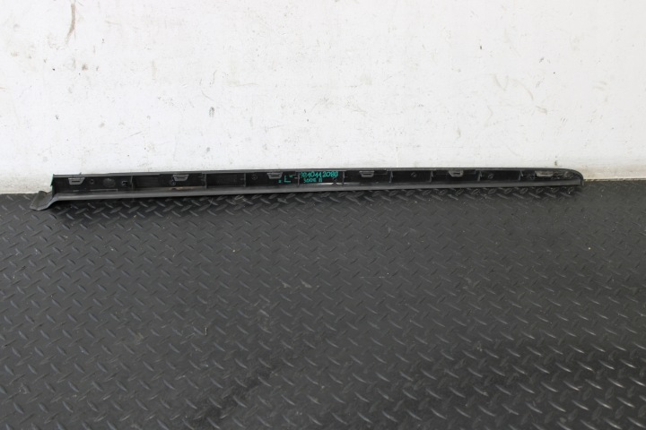 MOULURE PARE-BRISE GAUCHE PEUGEOT 3008 II 2 9810112080