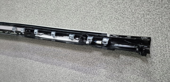 MOULURE SEUIL PROTECTION GAUCHE PDC AMPOULE 8081559 BMW 7 G70 MODULE ORIGINAL