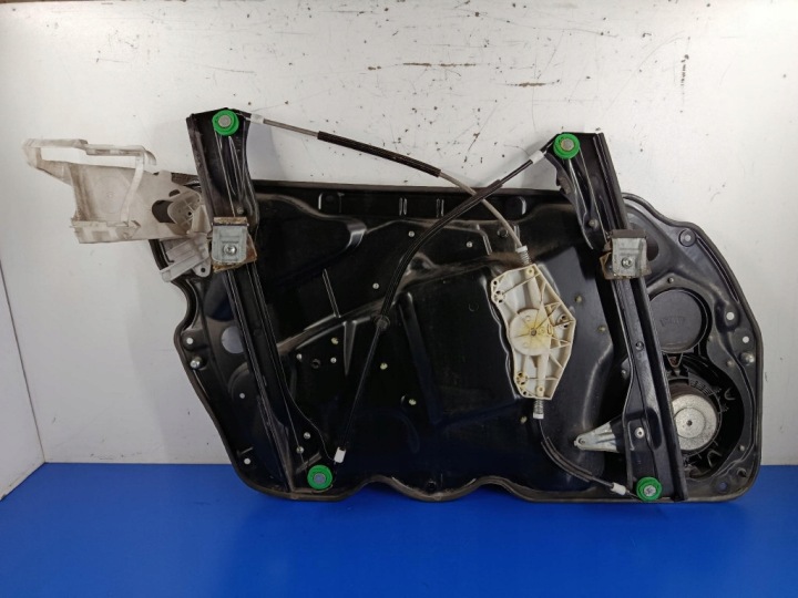 VW PASSAT B6 ÉLÉVATEUR PETIT MOTEUR VITRES AVANT DROIT 3C1837756K
