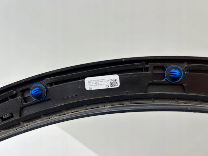 AUDI Q5 80A MOULURE GARDE-BOUE DROIT ARRIÈRE 80A853818 A ORIGINAL