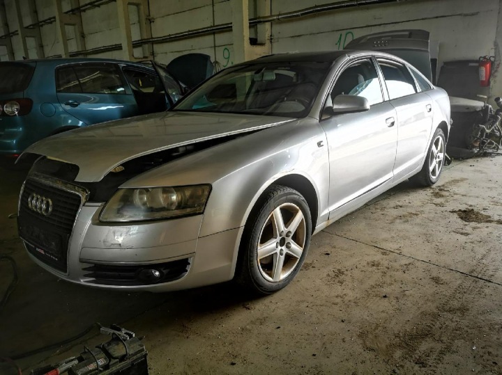 AUDI A6 VANNE EGR 2005 2.4L 06E131101C