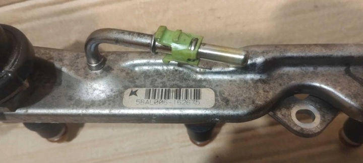 MOULURE INJECTION INJECTEURS 2016-20R HONDA CIVIC X 2.0 ESSENCE